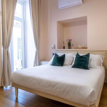 Musto Suites & Rooms Naples Exterior photo