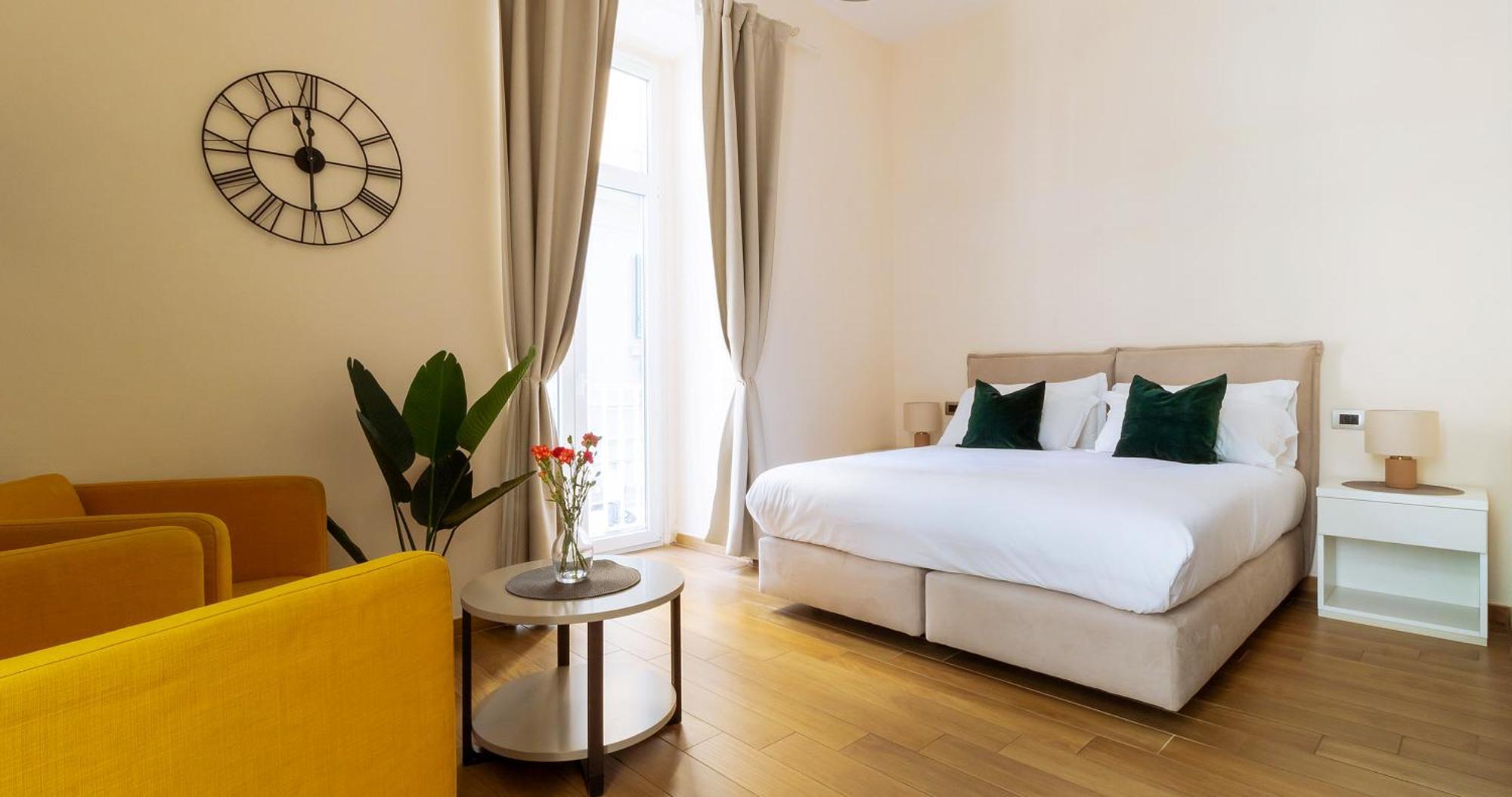 Musto Suites & Rooms Naples Exterior photo