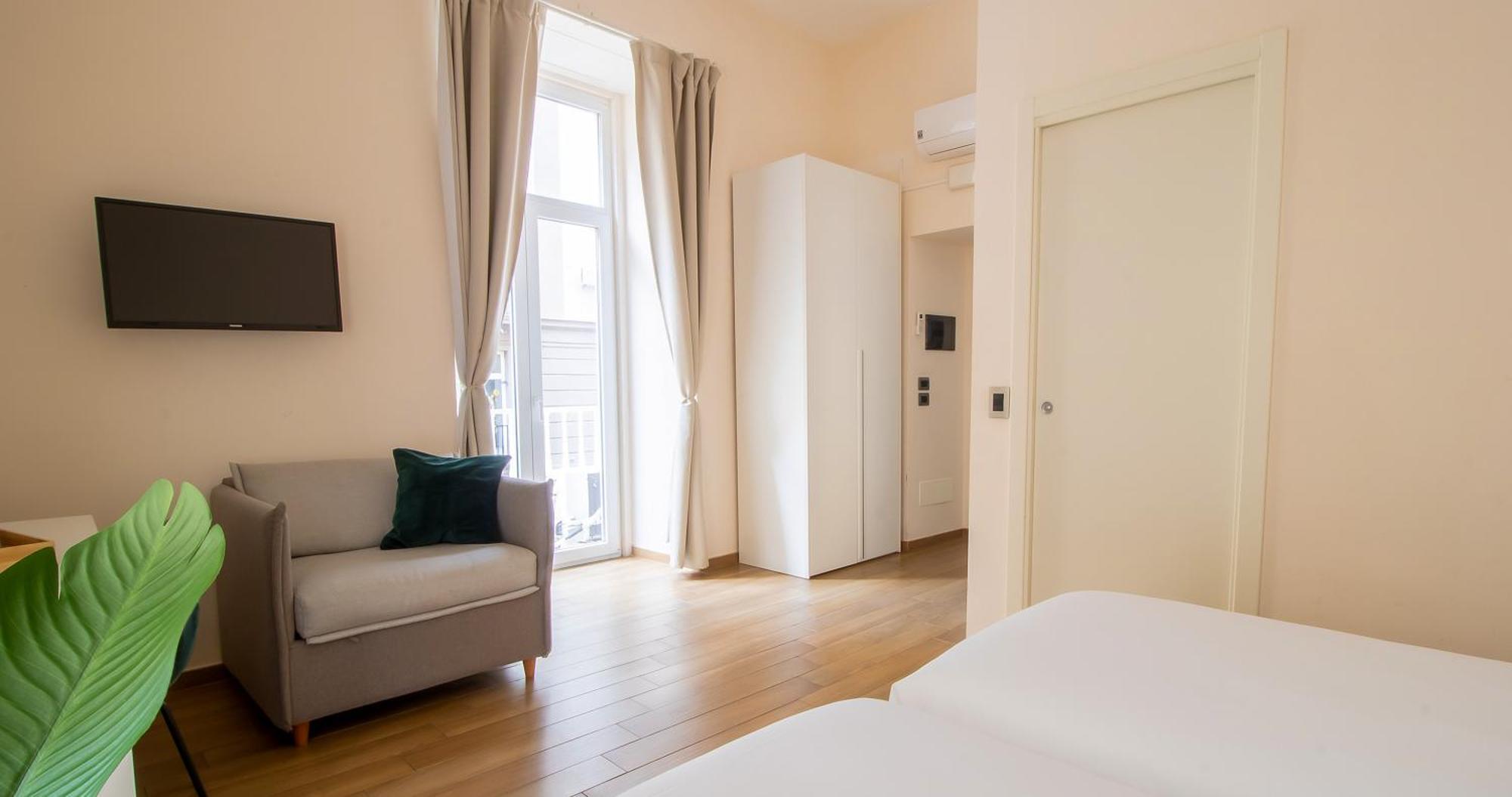 Musto Suites & Rooms Naples Exterior photo