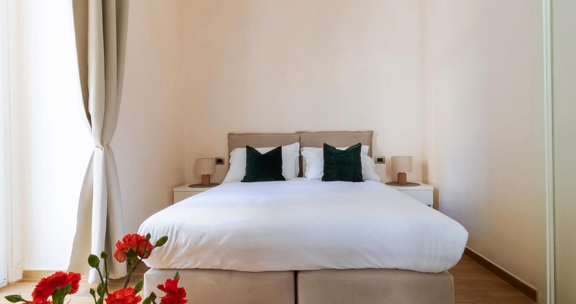 Musto Suites & Rooms Naples Exterior photo